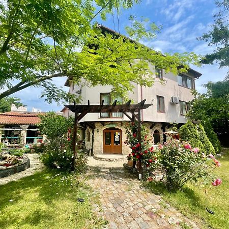 ヴァマ・ヴェケ Vamabel House Bed & Breakfast エクステリア 写真