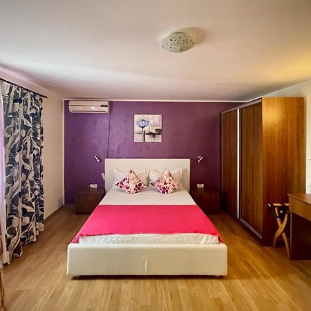 ヴァマ・ヴェケ Vamabel House Bed & Breakfast エクステリア 写真