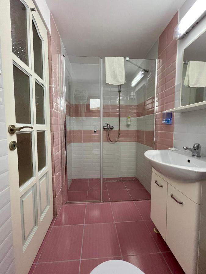 ヴァマ・ヴェケ Vamabel House Bed & Breakfast エクステリア 写真