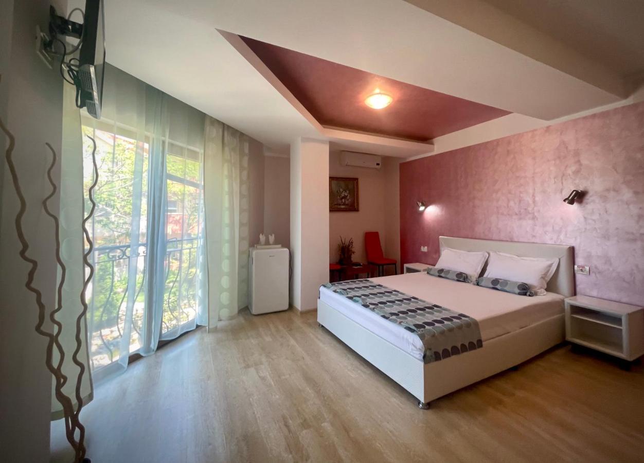 ヴァマ・ヴェケ Vamabel House Bed & Breakfast エクステリア 写真